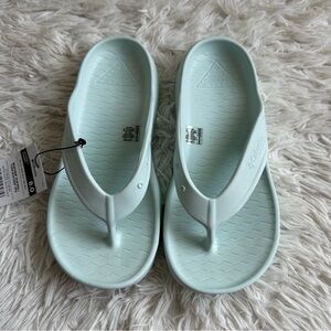 Columbia Womens Boatside Flip Flop Icy Size 8 New In Box